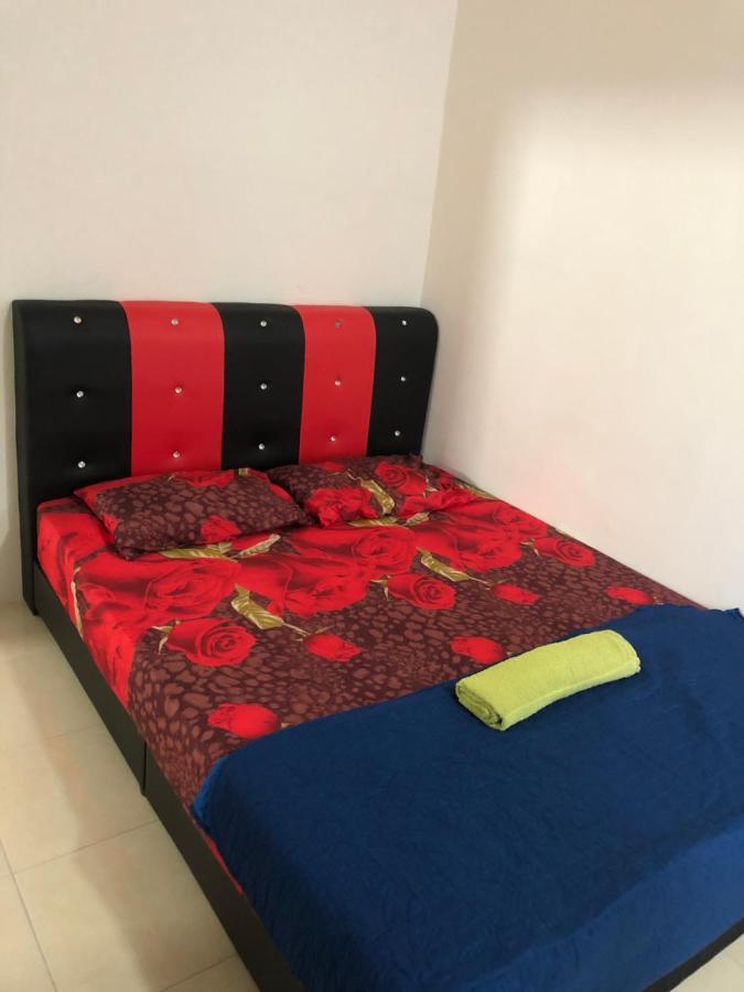 Hasnifana Homestay Seri Iskandar Exterior foto
